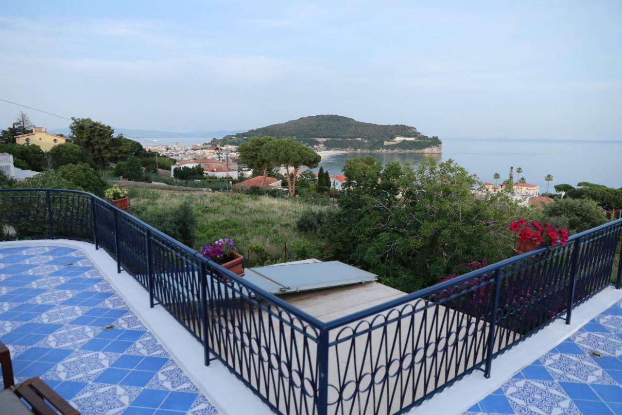 Bed and Breakfast Gli Archi Sul Mare Gaeta Exterior foto